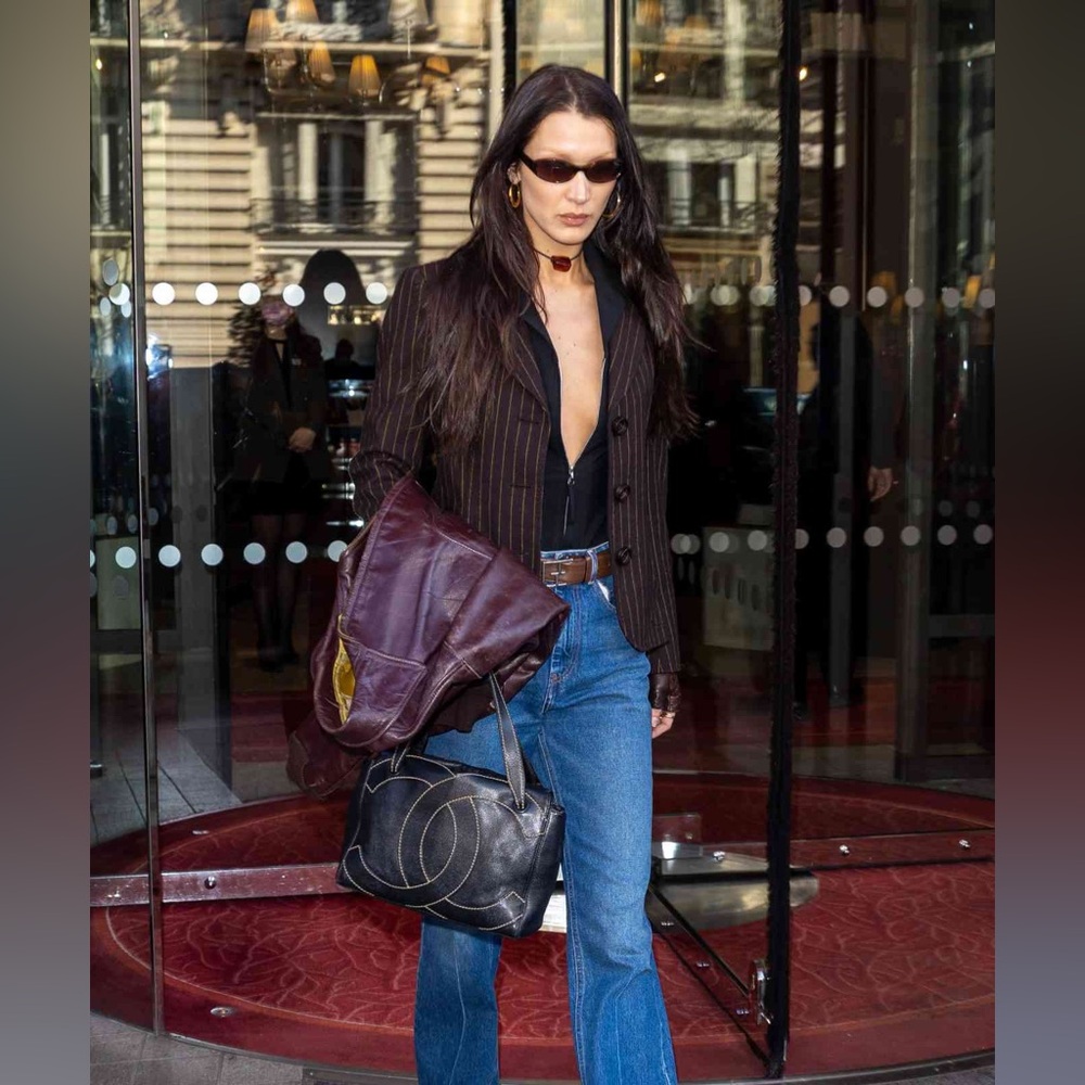 CHANEL Bella Hadid CC Double Logo Diamond Quilted Shoulder Black Handbag